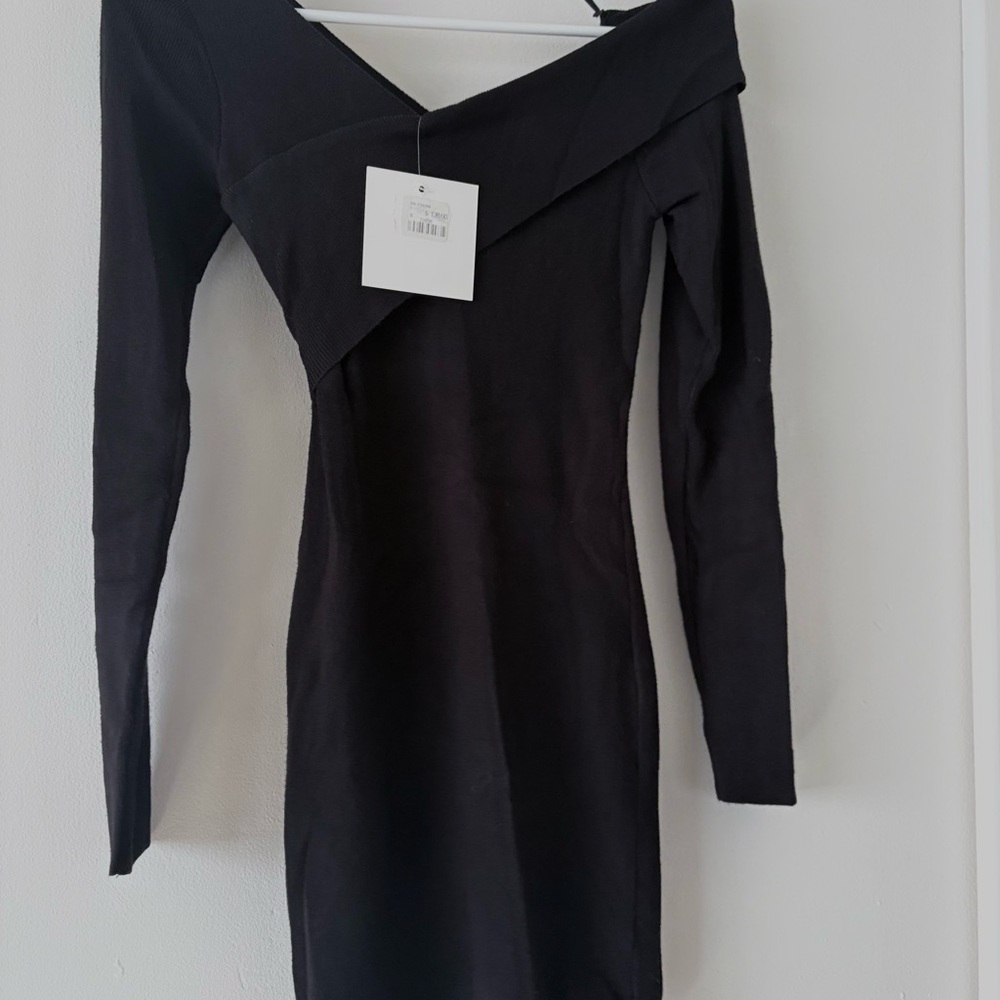 Elegant Black Long Sleeve Dress